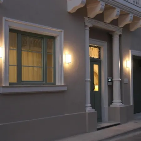 8 North By Petit Chic Apartmán