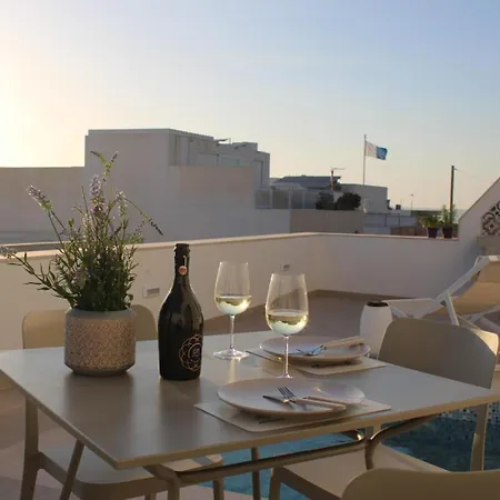 8 North By Petit Chic * Mellieħa