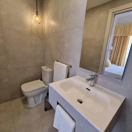 8 North By Petit Chic * Mellieħa